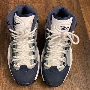 I’m selling a pair of rebook question mint condition no scuffs no markings